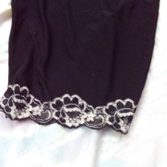 Elegant pjs. NWOT - Picture 4 of 4